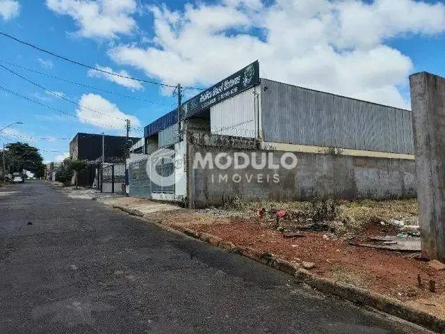 Terreno comercial para Venda em Uberlândia/MG Marta Helena