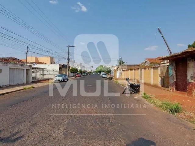 Terreno comercial para Venda em Uberlândia/MG Martins 1 Quartos