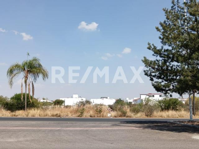 Terreno Comercial en Venta/Renta Ciudad Maderas Querétaro