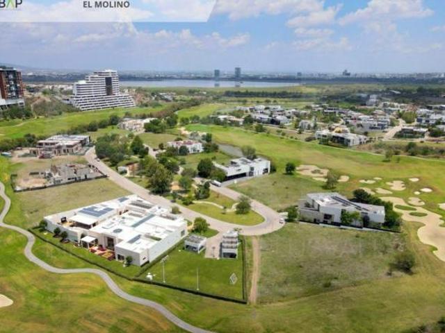 Terreno con 1476 m² superficie de terreno en venta, El Molino