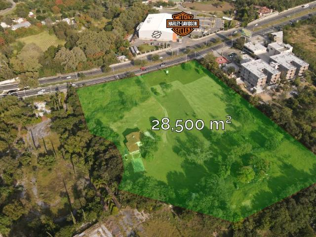 Terreno con 150 m2 de Frente Hacia Carretera Nacional en Venta o Renta
