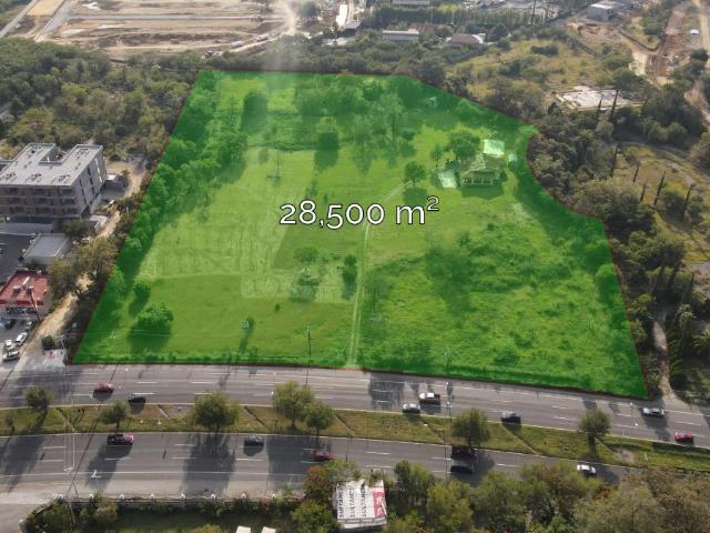 Terreno con 150 m2 de Frente Hacia Carretera Nacional en Venta o Renta