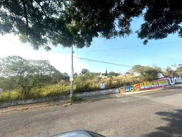 Terreno con uso de suelo comercial en venta. Reforma, Cuernavaca