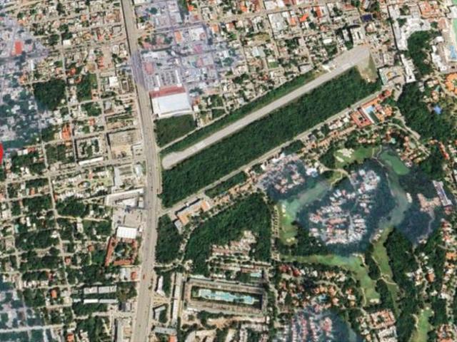 Terreno con Uso de suelo Residencial y Comercial