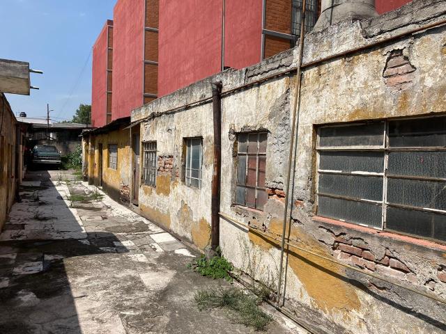 ?Terreno con Uso Mixto en Miguel Hidalgo a Dos Cuadras de Marina Nacional!