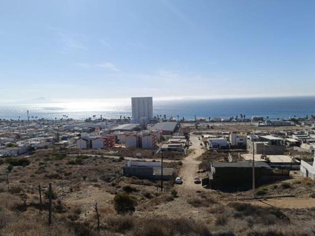 Terreno con Vista al Mar 185m² en Ladera, Ensenada