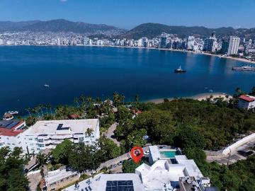 Terreno con vista al mar en Brisas Guitarron