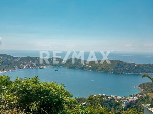 Terreno con vista panorámica a Puerto Marqués, Cima del Marqués, Acapulco