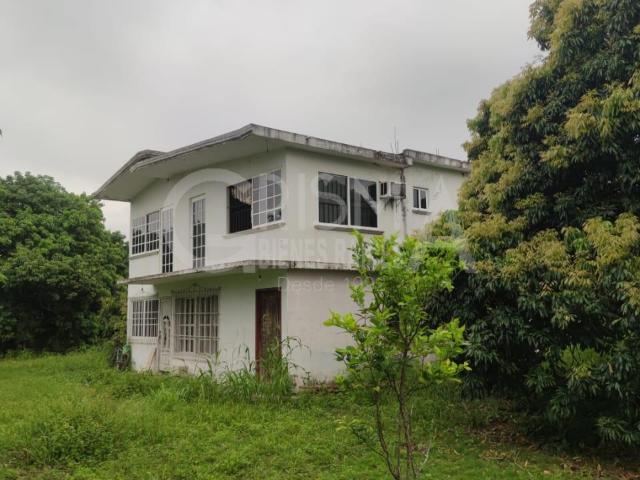 TERRENO CON CASA EN OBRA GRIS EN JUANA MOZA