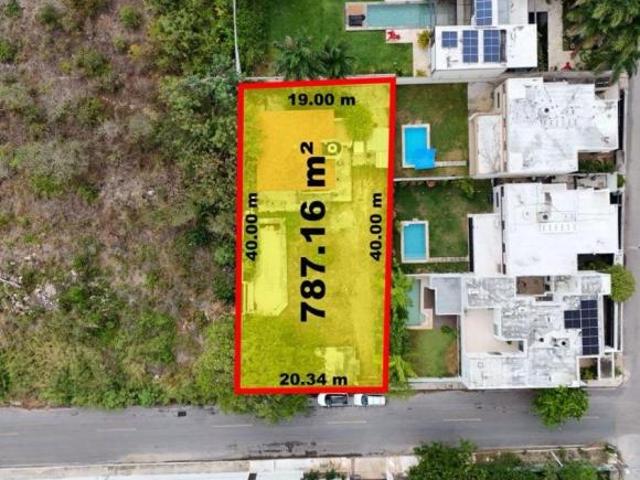 TERRENO CON CASA EN VENTA EN MONTEBELLO DE 787 M2, IDEAL PARA RESIDENCIA GRANDE