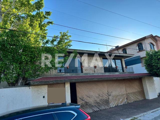 Terreno con casa en Venta, Petrolera, Chairel