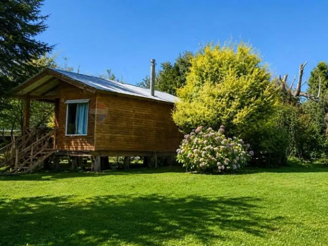 Terreno con casa termas pucon | 10 dormitorios por 350000. 00 en Pucón