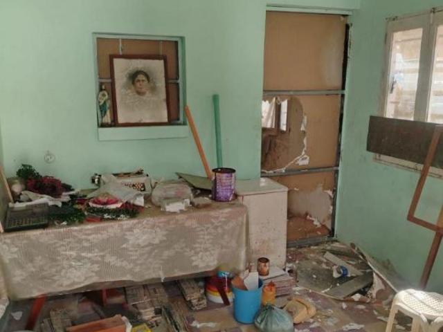 Terreno con casa vieja para demoler