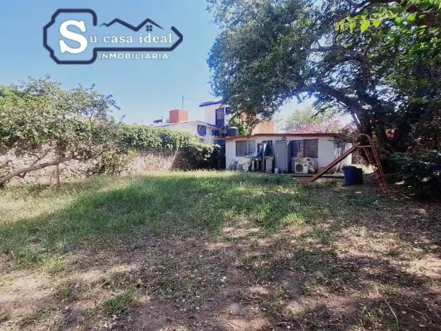 Terreno con casita prefabricada