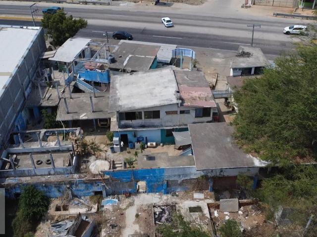 Terreno con construcci?n en carretera Cayaco San Marcos a la altura de El Metlapil