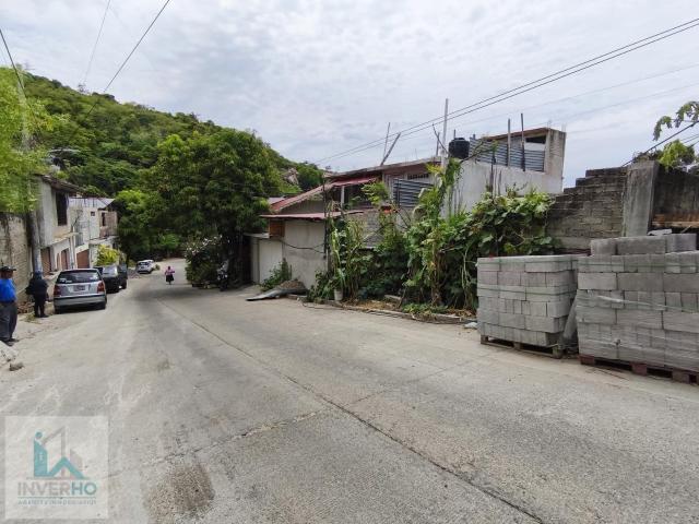 Terreno con construcci?n en Hermenegildo Galeana