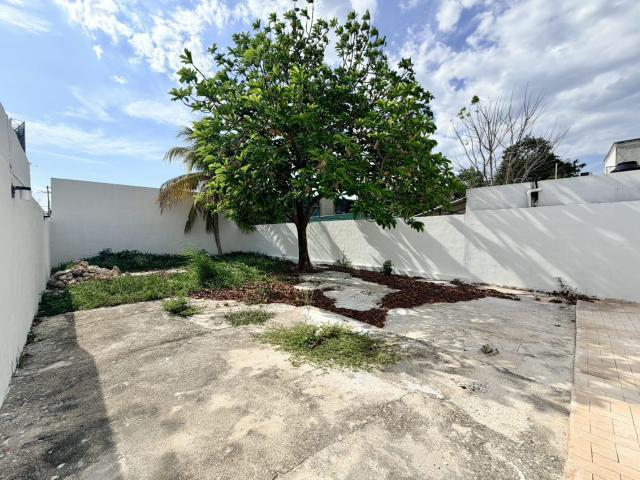 TERRENO CON CONSTRUCCI?N EN VENTA, 384 M2, LISTO PARA CONSTRUIR, MONTEBELLO M?RIDA