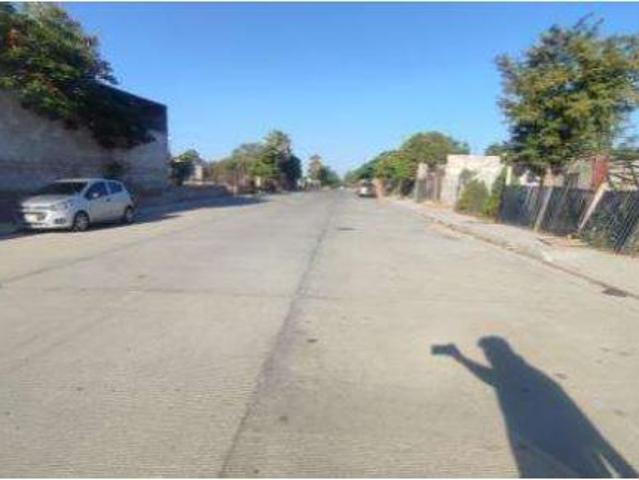 Terreno con construcci?n en venta en colonia La Ponderosa