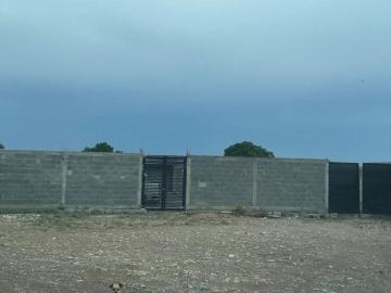 TERRENO CON CONSTRUCCIÓN ARTEAGA