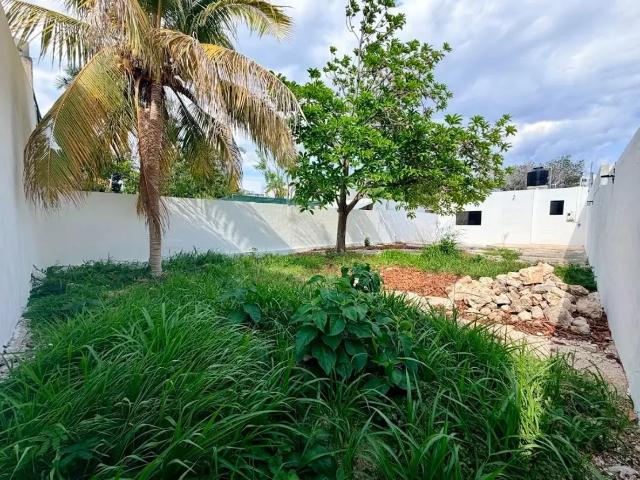 TERRENO CON CONSTRUCCION EN MONTEBELLO, VENTA