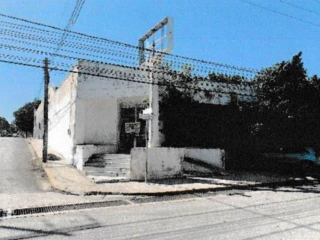 TERRENO CON CONSTRUCCION EN VENTA EN CAMPECHE AV RESURGIMIENTO EN ESQUINA