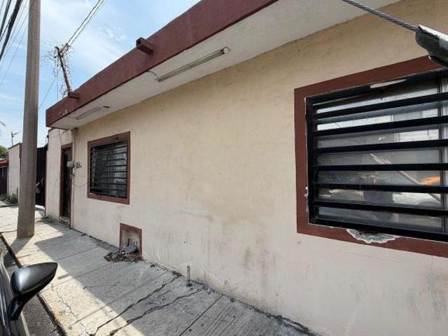 TERRENO CON CONSTRUCCIÓN EN VENTA EN BERNARDO REYES, SAN NICOLAS, NL