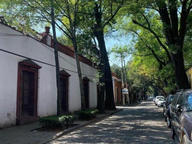 Terreno con Construcción en Venta – Francisco Sosa Esq. Ave Maria, Coyoacán