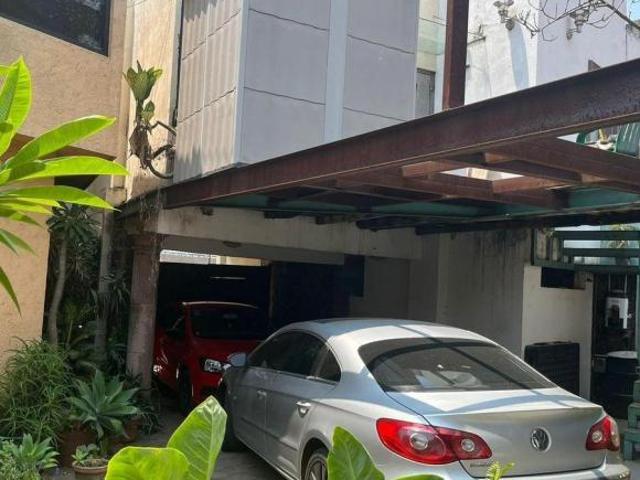 Terreno con construcción en venta ubicado en Col. Maravillas