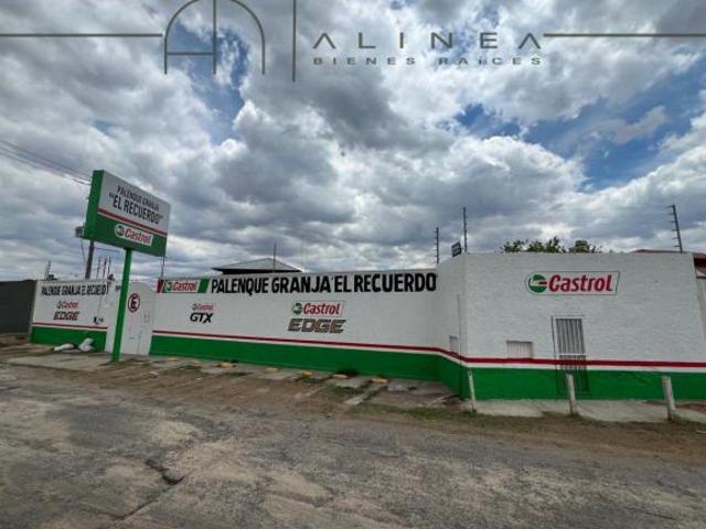 Terreno con Construcción sobre Periférico Poniente en Tonalá