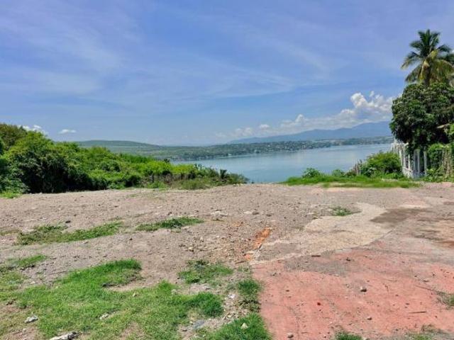 TERRENO CON ESPECTACULAR VISTA EN TEQUESQUITENGO ESCRITURADO