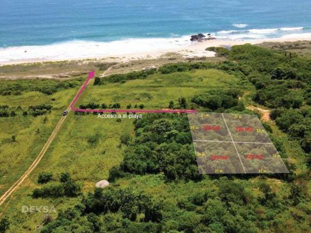 Terreno con Gran Potencial a Escasos Metros del Mar en Agua Blanca, Oaxaca
