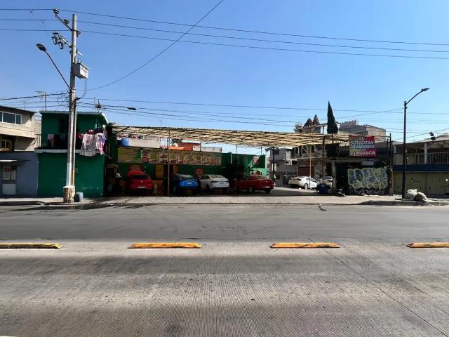 TERRENO CON LAVADO SE AUTOS 40 AÑOS SE PRESTIGIO