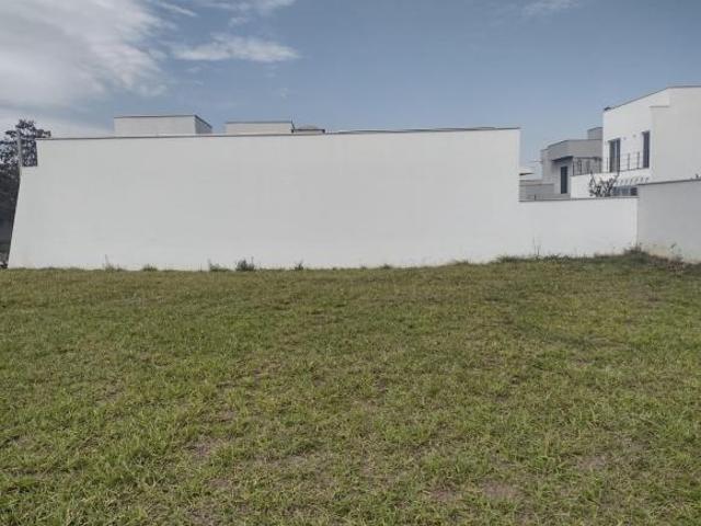 TERRENO CONDOMINIO ÁGAPE