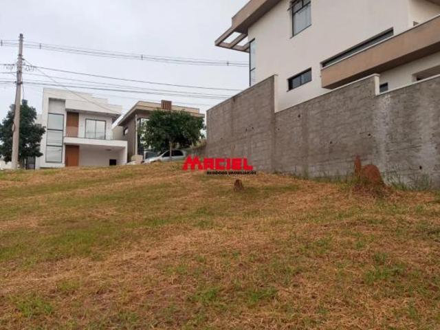 Terreno Condomínio em Caçapava