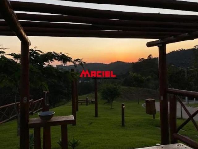 Terreno Condomínio em Jambeiro