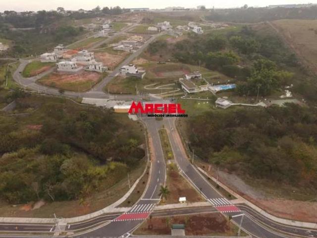 TERRENO CONDOMINIO VERANA VIA CAMBUI, EXCELENTE LOCALIZAÇÃO TOPOGRAFIA PREVILEGIADA