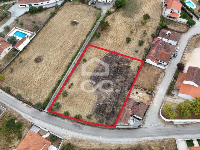Terreno Construtivo com 2.104 m² Excelente Oportunidade