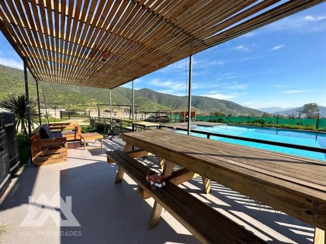 Terreno Construccion en Venta en Venta Parcela con Dos Casas en Condominio Curacavi