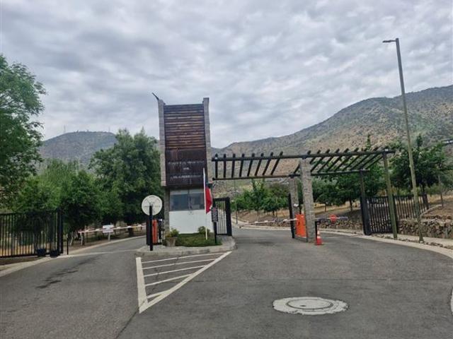 Terreno Construccion en Venta en Condominio Santa María de Chamisero I