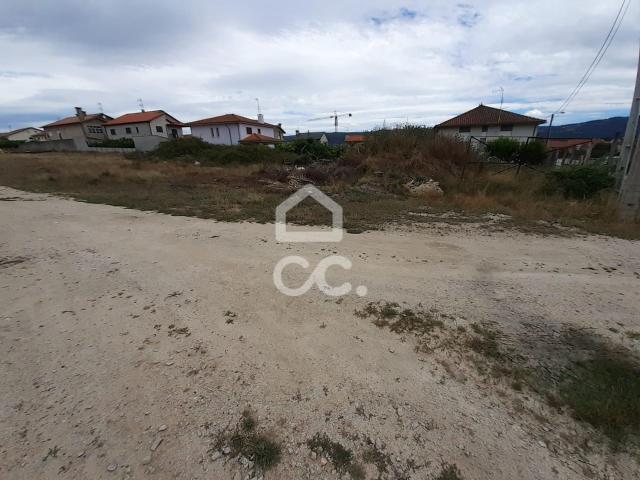 Terreno Construível numa zona de excelência