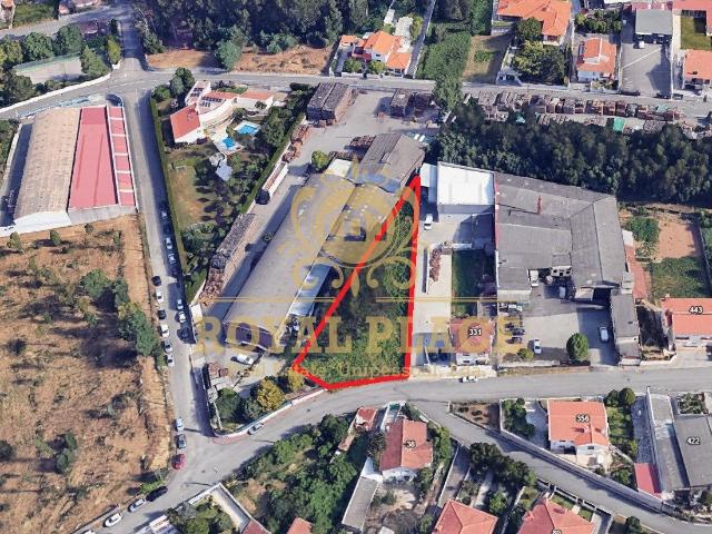 Terreno Construível 1.331m2 Santa Maria de Lamas