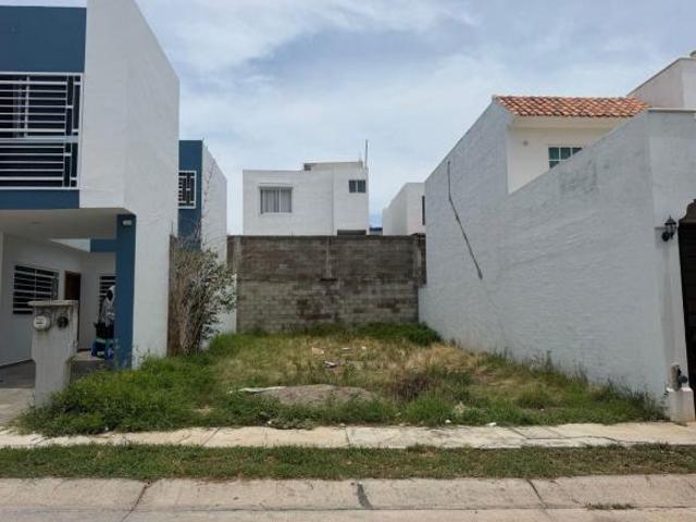 TERRENO COTO 15 EN FRACC. REAL DEL VALLE