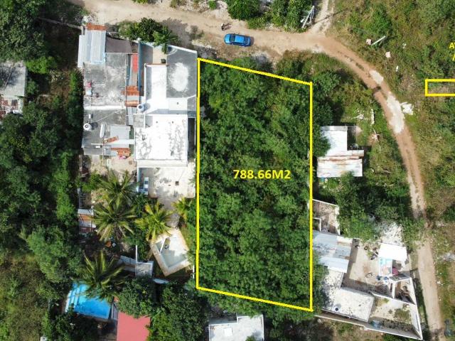 Terreno de Oportunidad en venta, a unos mts de Avenida Principal los heroes