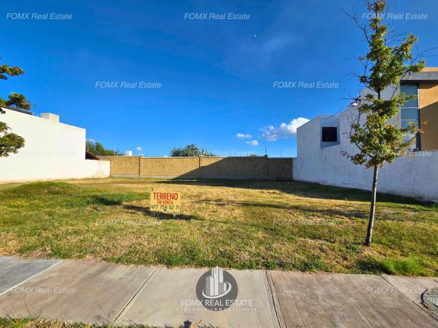 Terreno de oportunidad en venta en Mayorca Residencial