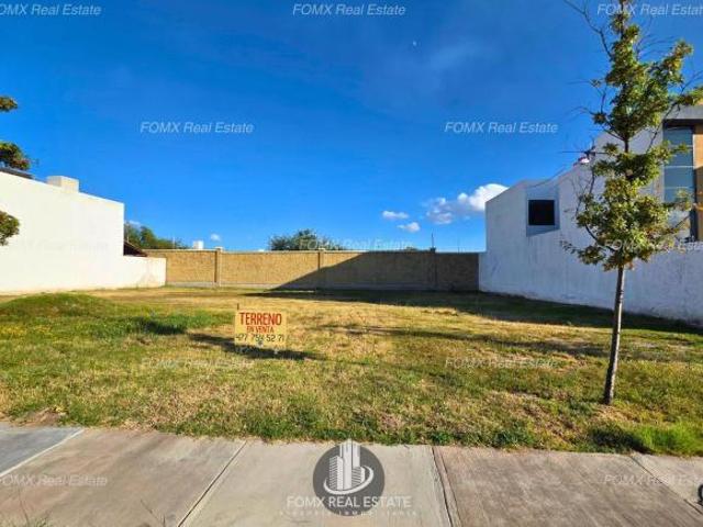 Terreno de oportunidad en venta en Mayorca Residencial