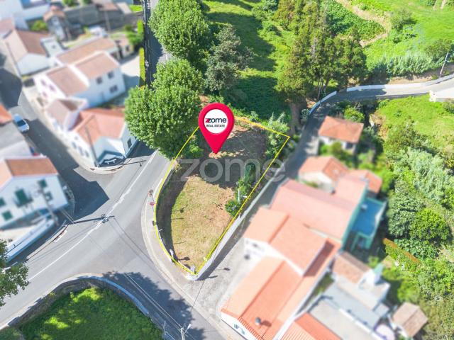 Terreno de apartamento de 373,52 m² em Remédios com vista para o mar e bom acesso