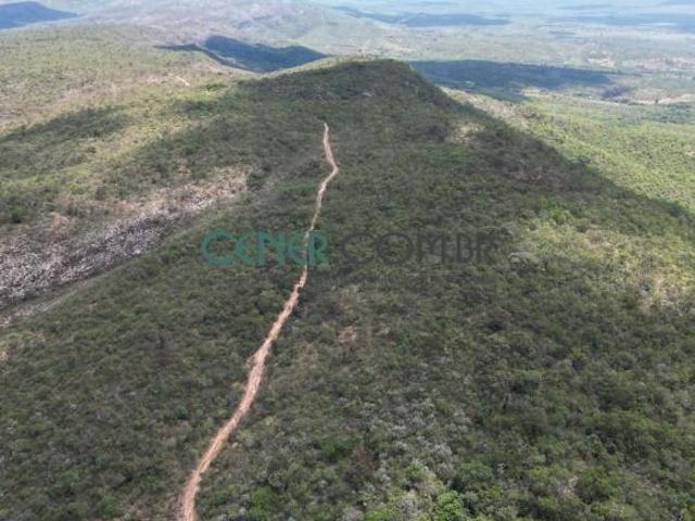 Terreno de aproximadamente 600 hectares em estado nativo na Chapada em Planalto de Minas
