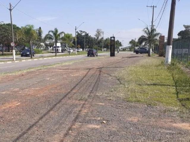 Terreno de área mista próxima ao centro para investimento