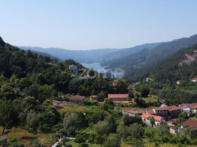 Terreno de Construçao no Gerês