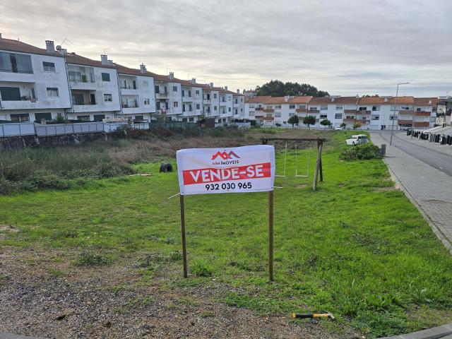 Terreno de Construção